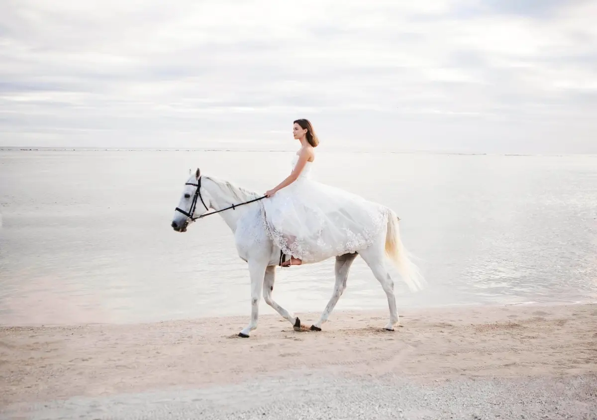 Horse riding on Riambel beach