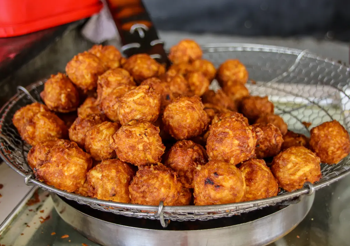 Mauritian street food in Chemin Grenier